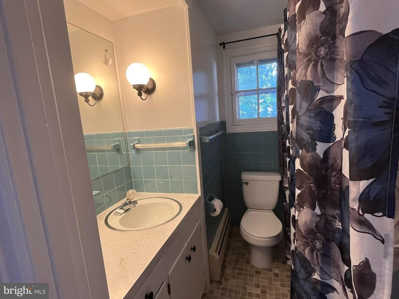 138 Cumberland St #1 - Photo 6 of 6