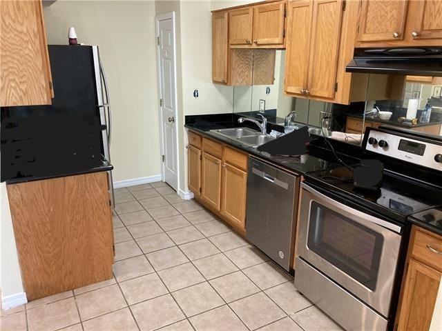 6558 Bellaire Dr - Photo 4 of 11