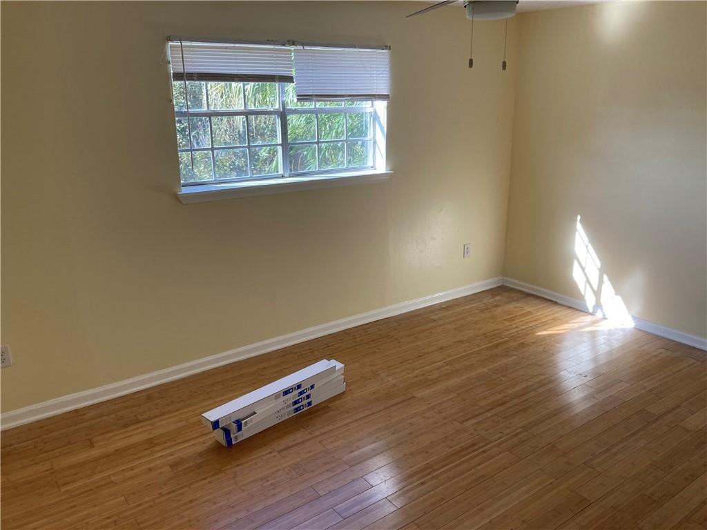 6558 Bellaire Dr - Photo 5 of 11