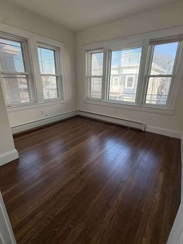 43 Ocean Ave - Photo 6 of 7