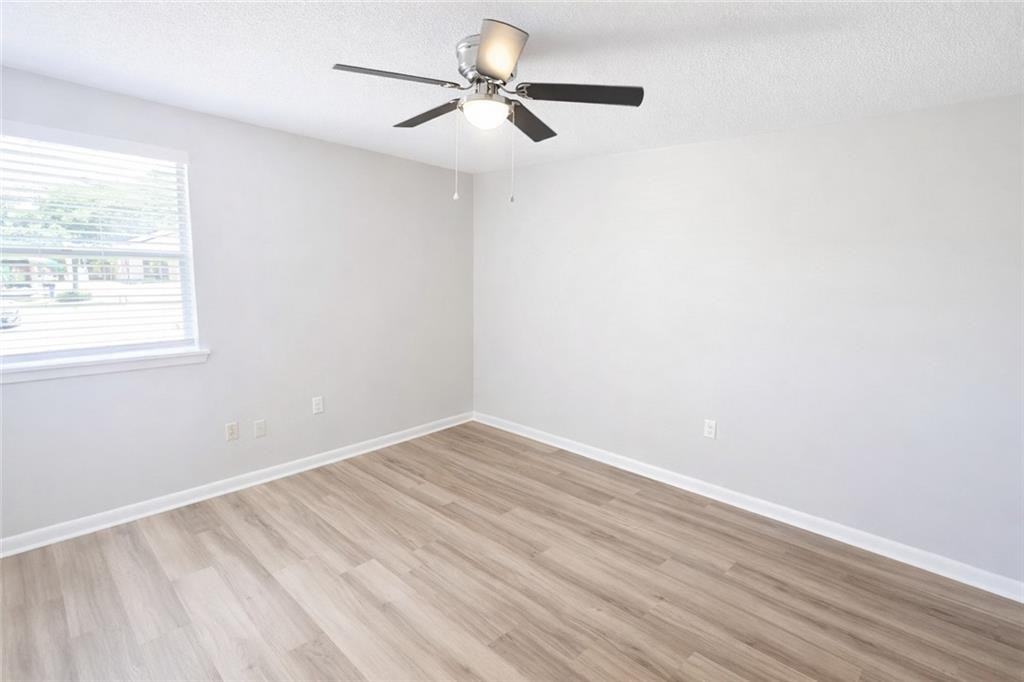 106 E 3rd St ##23 - Photo 6 of 8