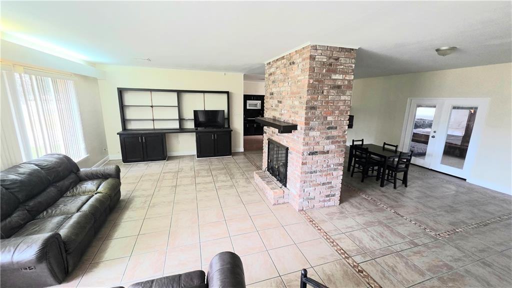 109 Ollie Dr - Photo 2 of 34