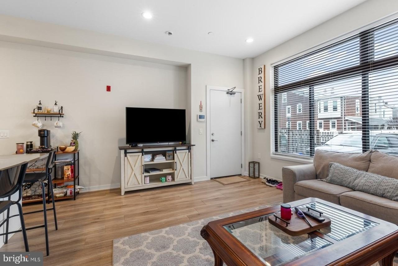 362 Monastery Ave #1F - Photo 4 of 19