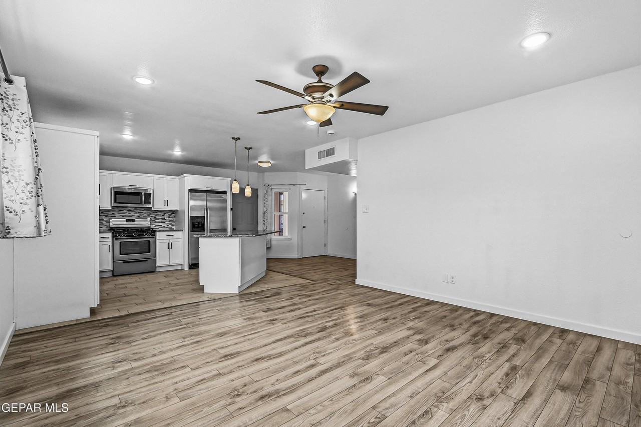 1716 Jean Louise St - Photo 6 of 20