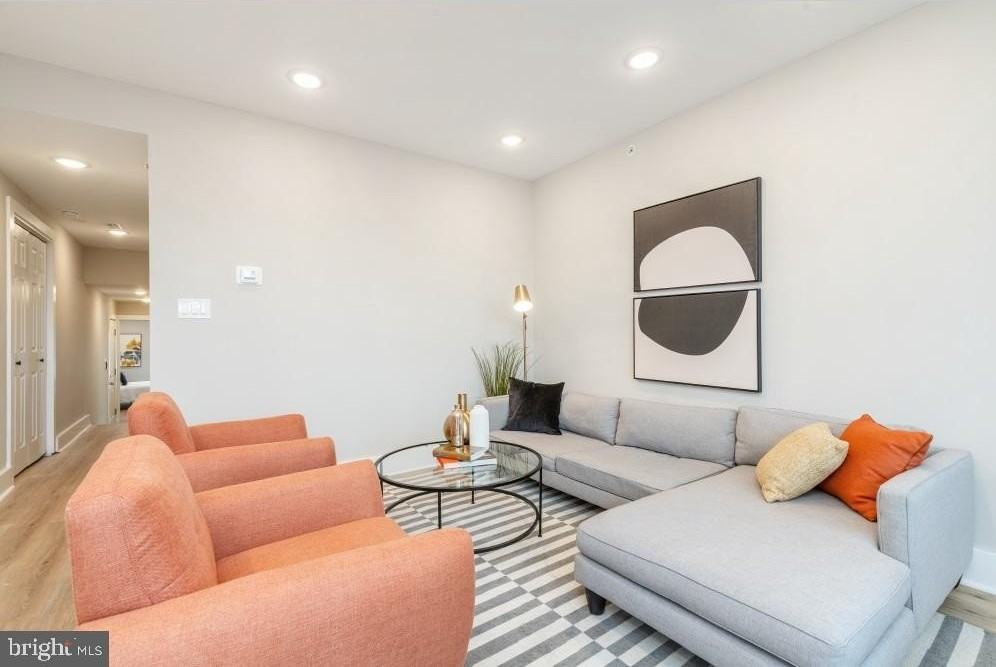 2825 W Girard Ave #201 - Photo 4 of 21
