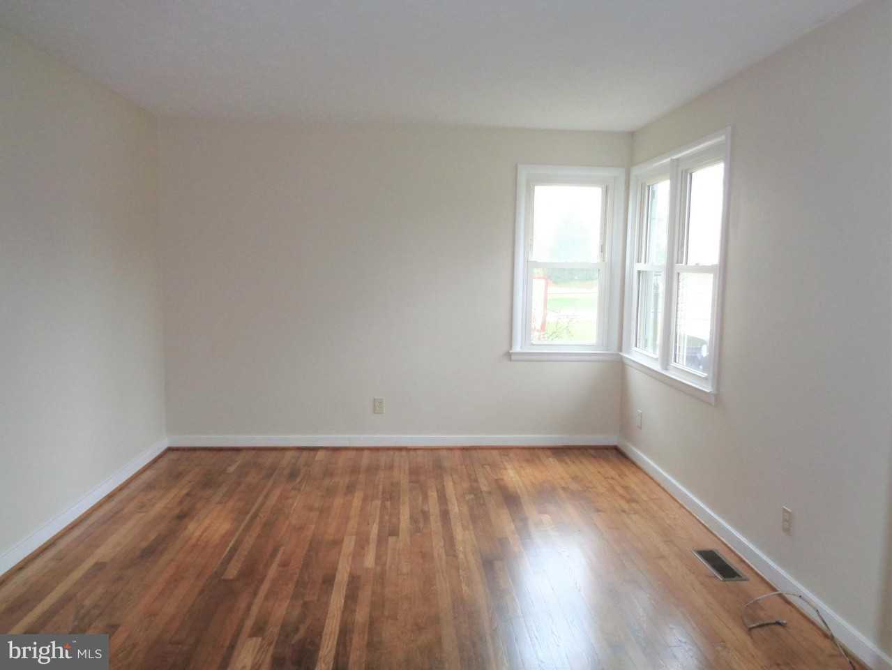 108 St Paul St - Photo 2 of 7