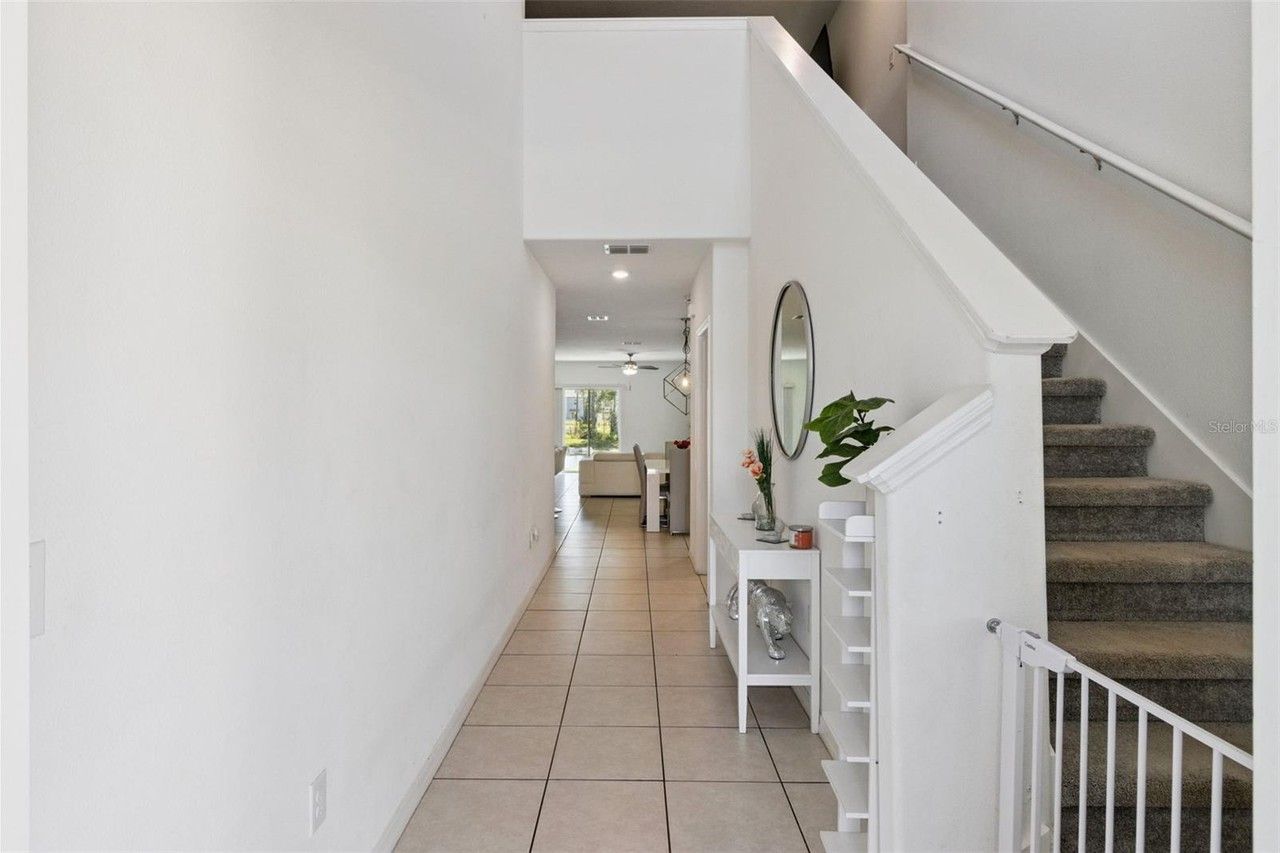 2087 Old Pasture Ln - Photo 4 of 38