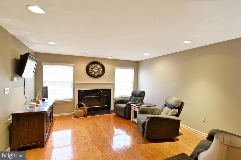 110 Treymore Court - Photo 2 of 28