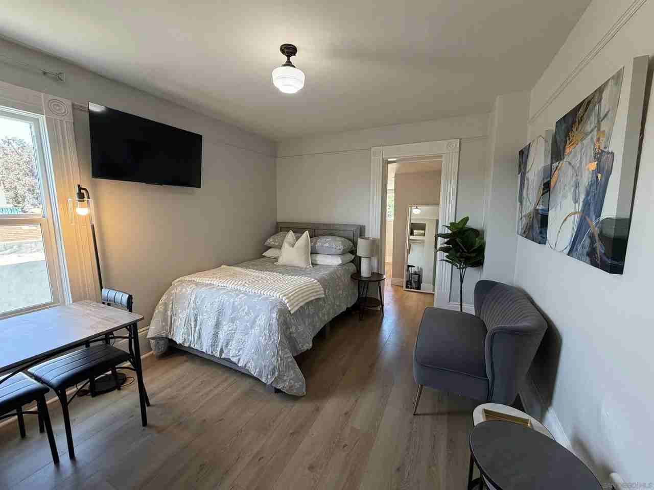 2174 Logan Ave Unit A - Photo 2 of 17