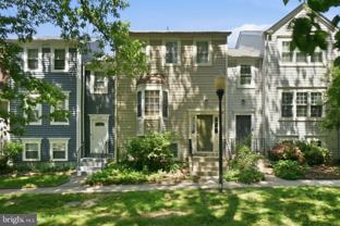 2391 Hunters Square Ct - Photo 1 of 1