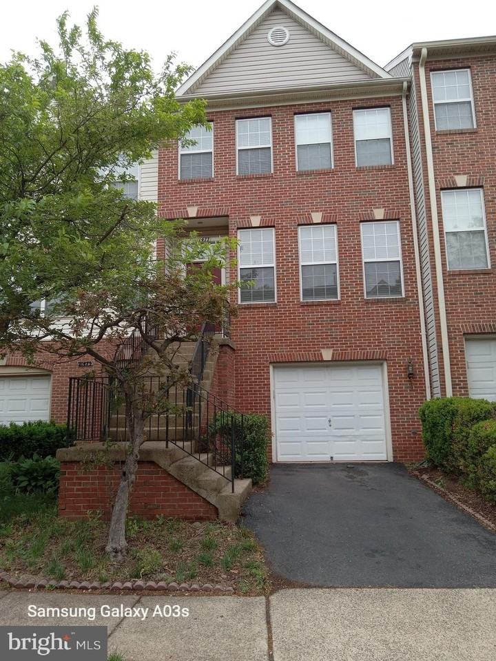 21477 Rusty Blackhaw Sq - Photo 2 of 26