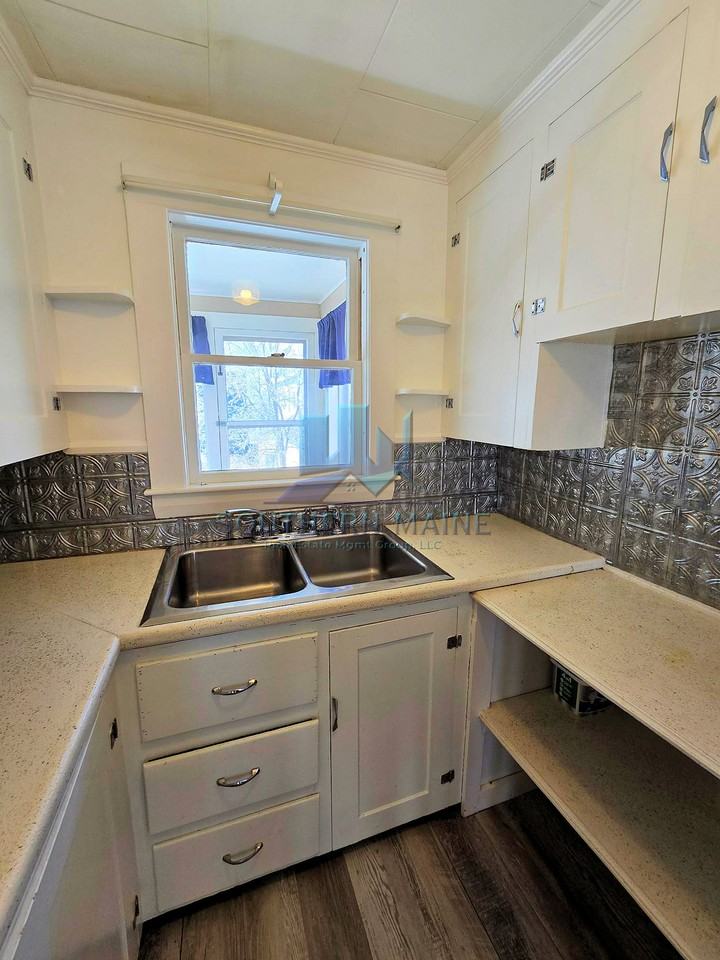 69 Warren Ave #2 - Photo 4 of 21