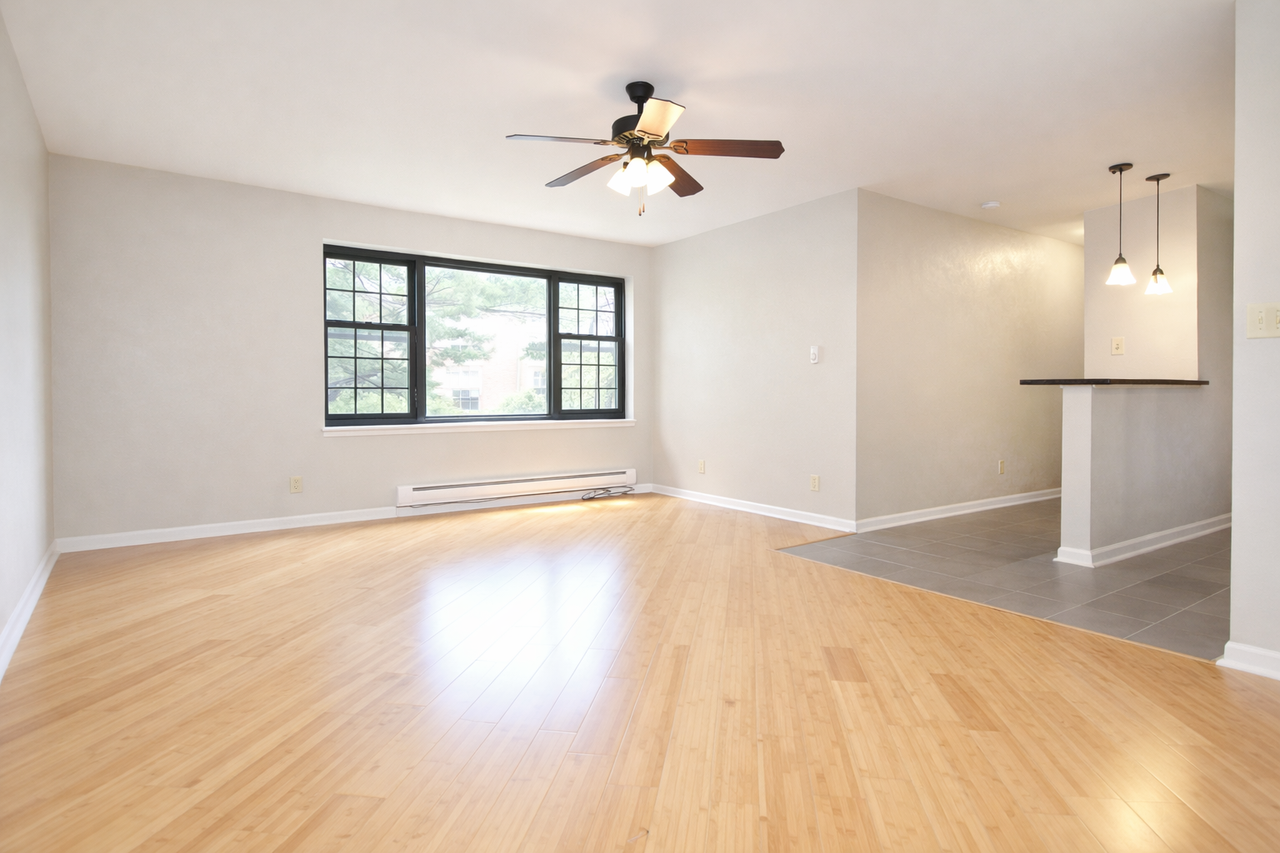 6201 FIFTH AVENUEAPT A-3 #A03 - Photo 2 of 6