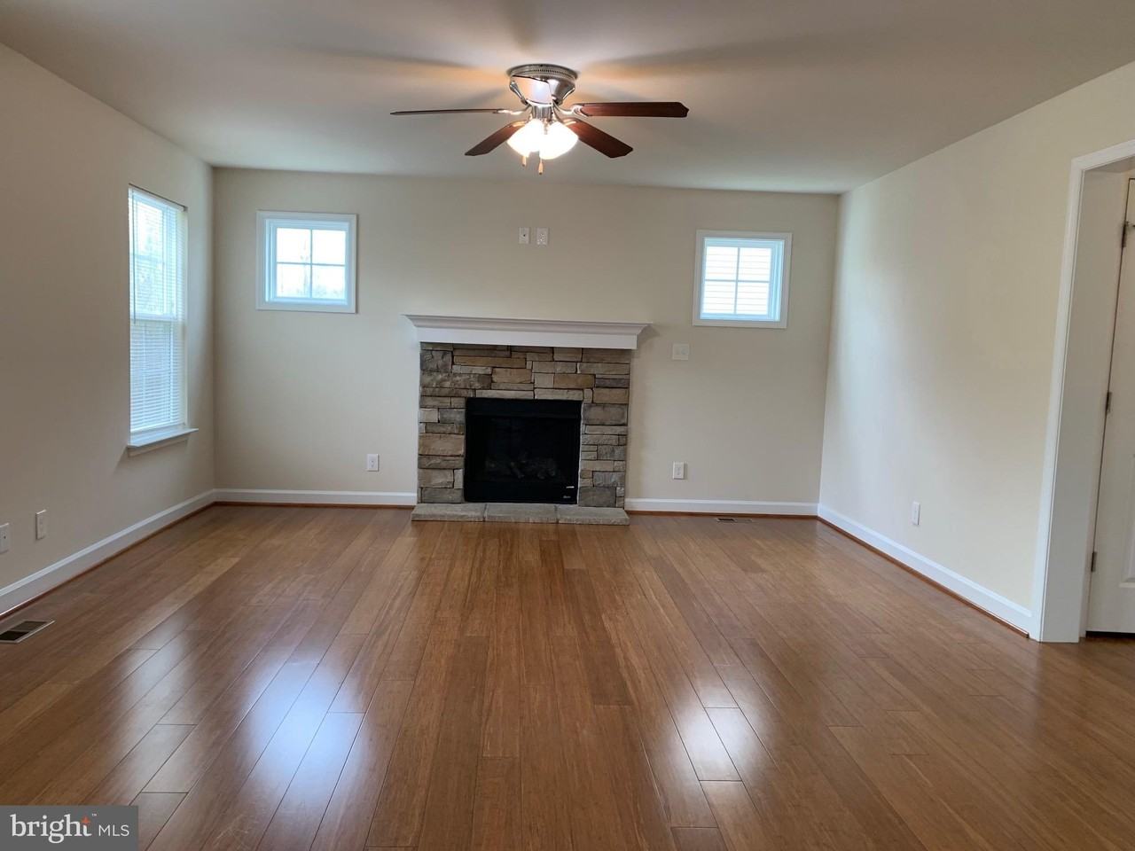 6907 Lunette Ln - Photo 3 of 13