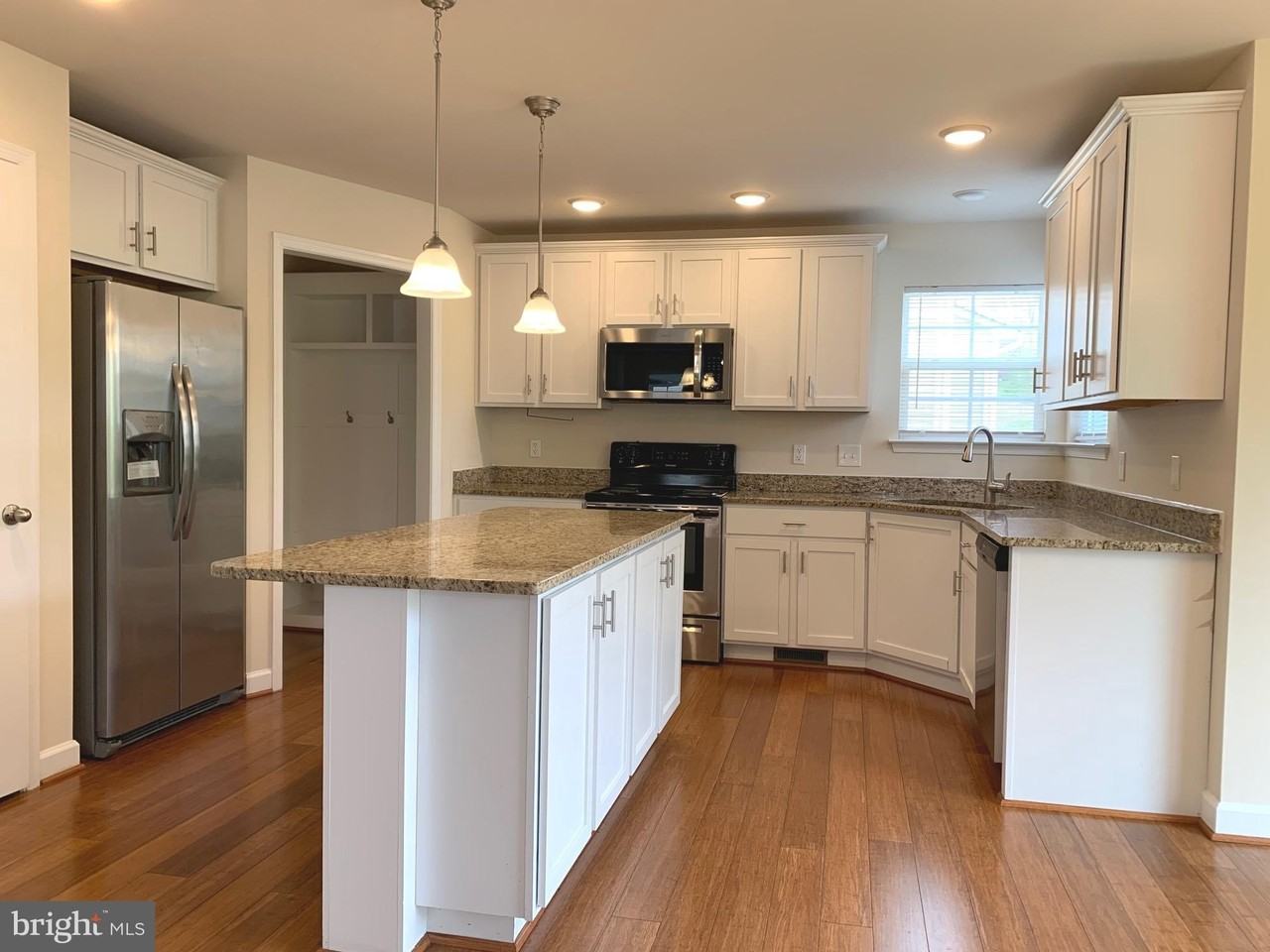 6907 Lunette Ln - Photo 5 of 13