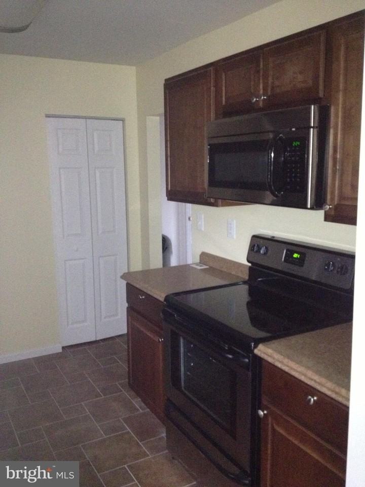 236 Meadow View Ln - Photo 4 of 6