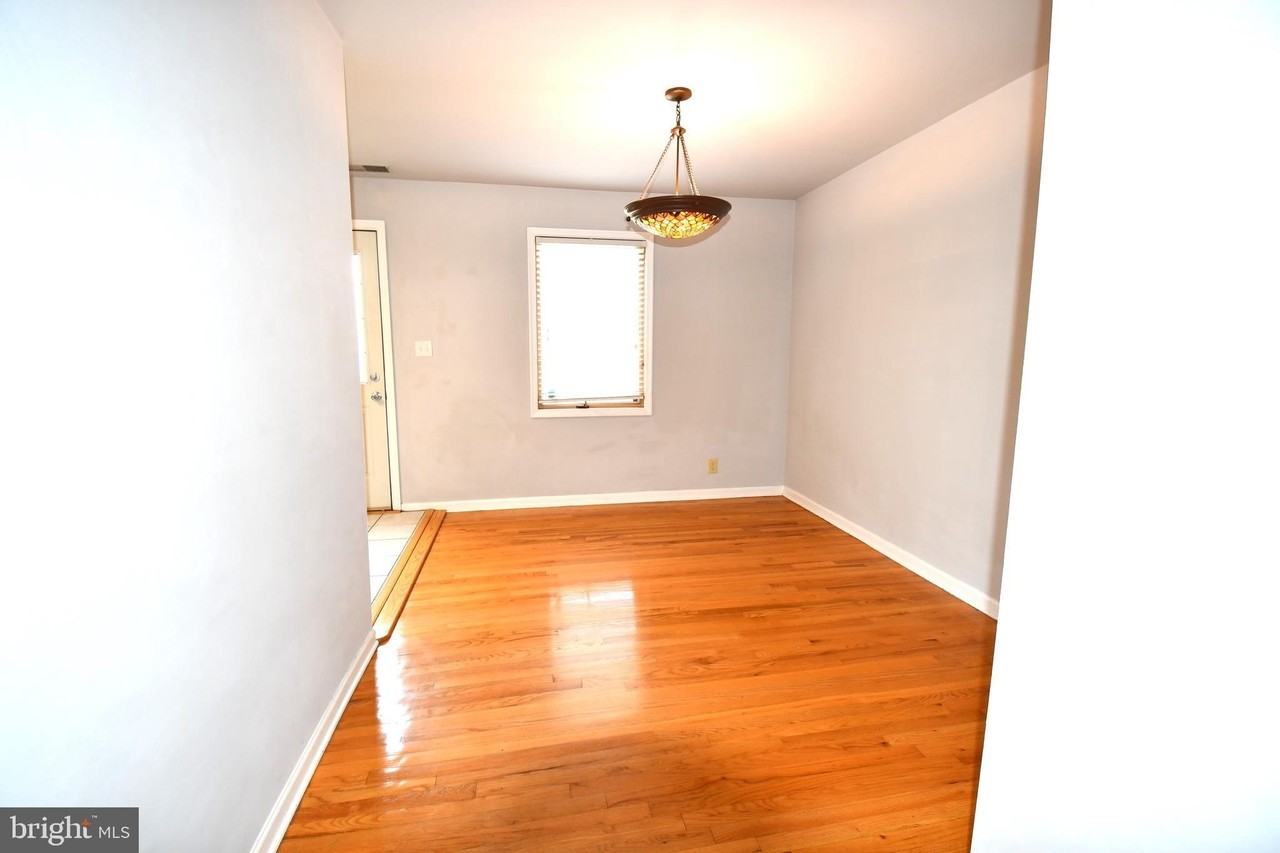 8 W Monmouth St - Photo 6 of 20