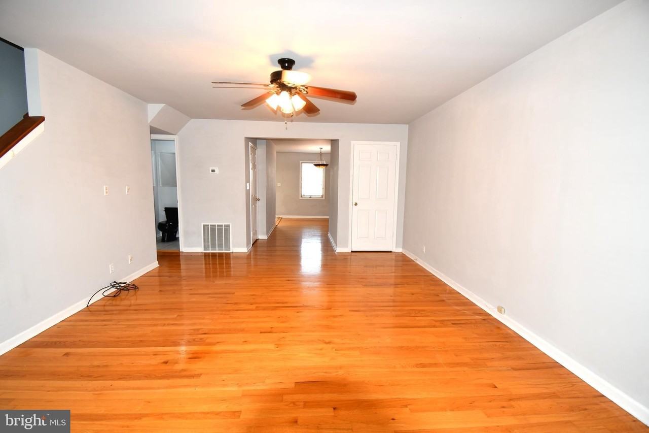 8 W Monmouth St - Photo 7 of 20