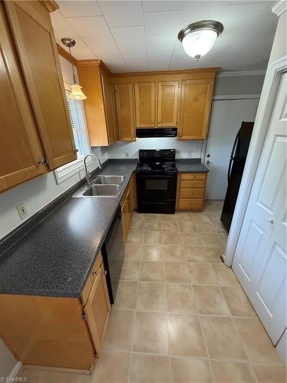 651 S Sunset Dr - Photo 4 of 12