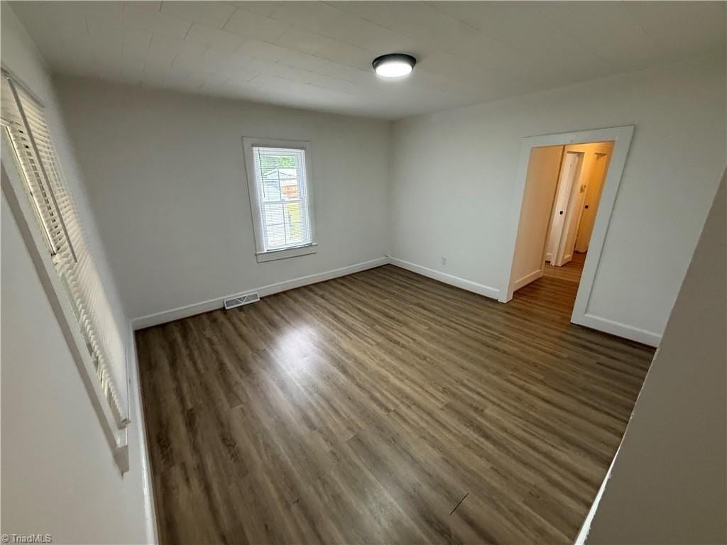 3867 Leo St - Photo 2 of 11
