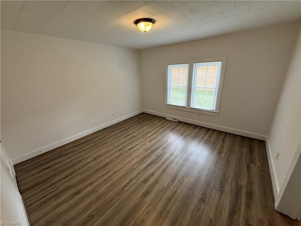 3867 Leo St - Photo 5 of 11