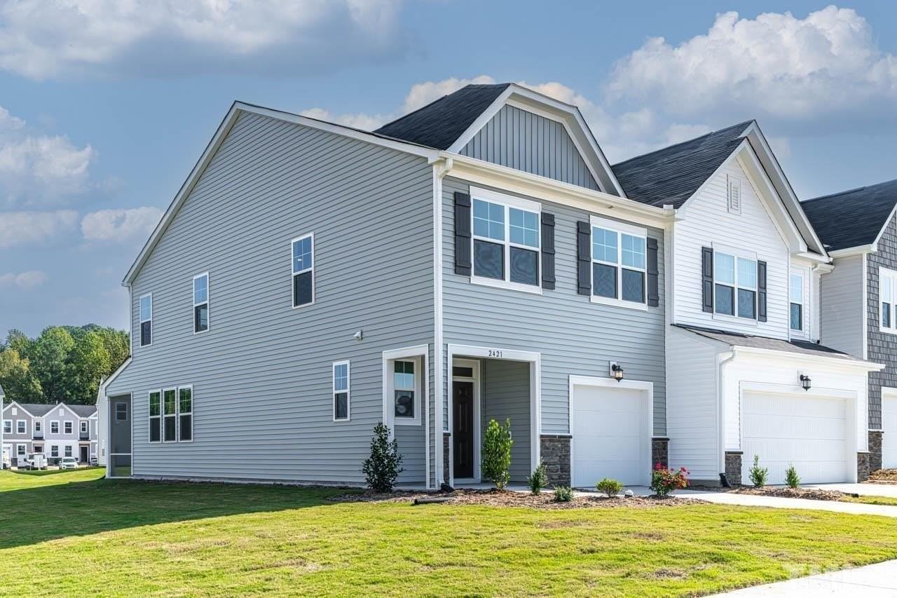 2421 Chert Ln - Photo 4 of 50
