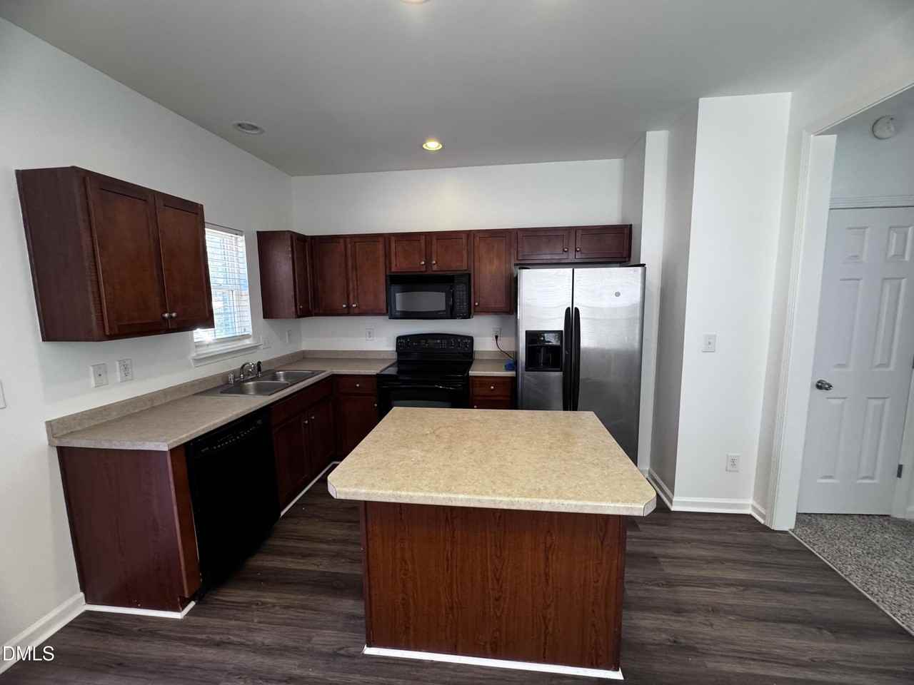 2212 Persimmon Ridge Dr - Photo 3 of 20