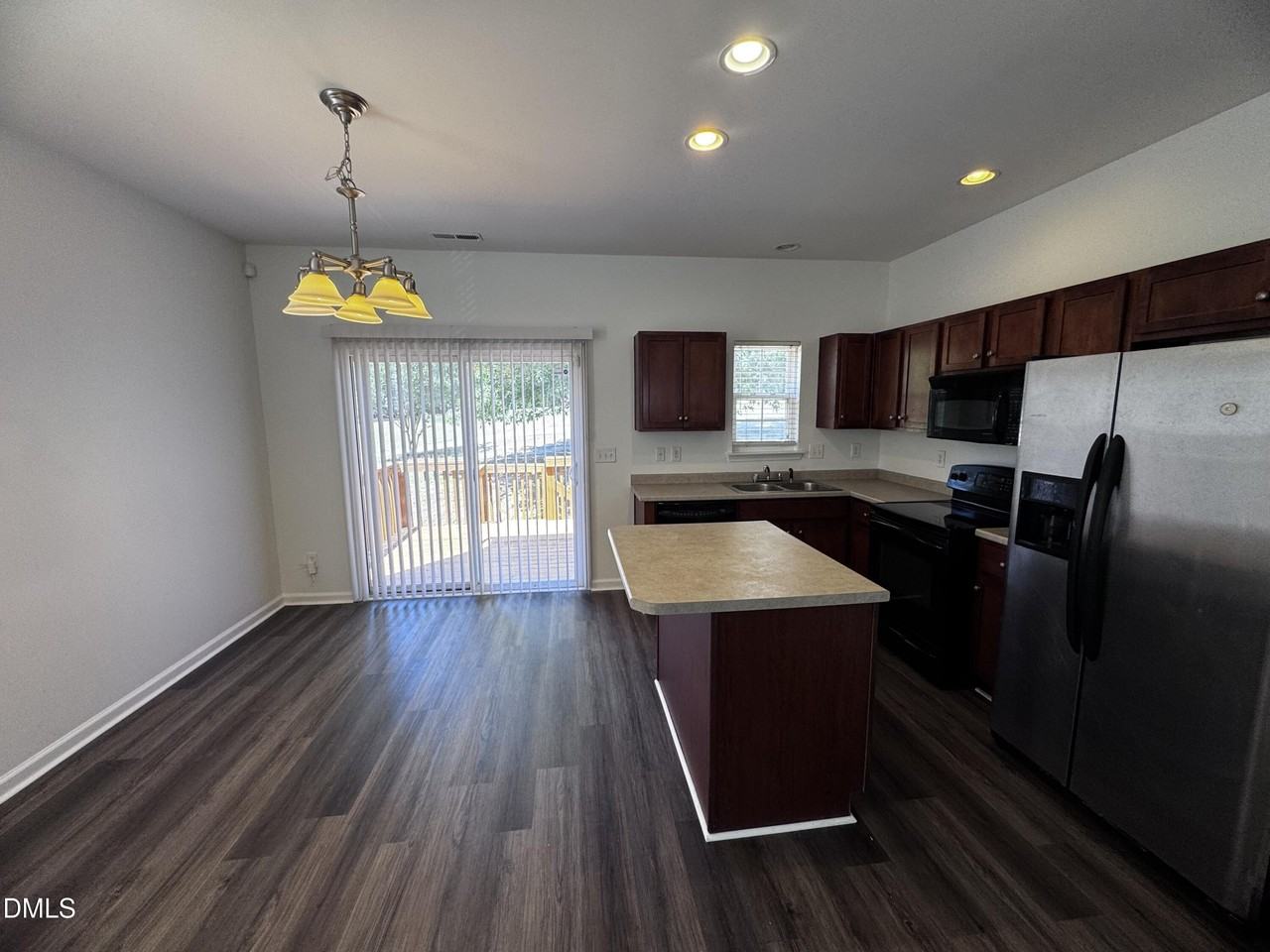 2212 Persimmon Ridge Dr - Photo 6 of 20