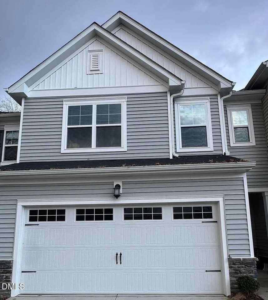 292 Hiking Hill Ln - Photo 2 of 24