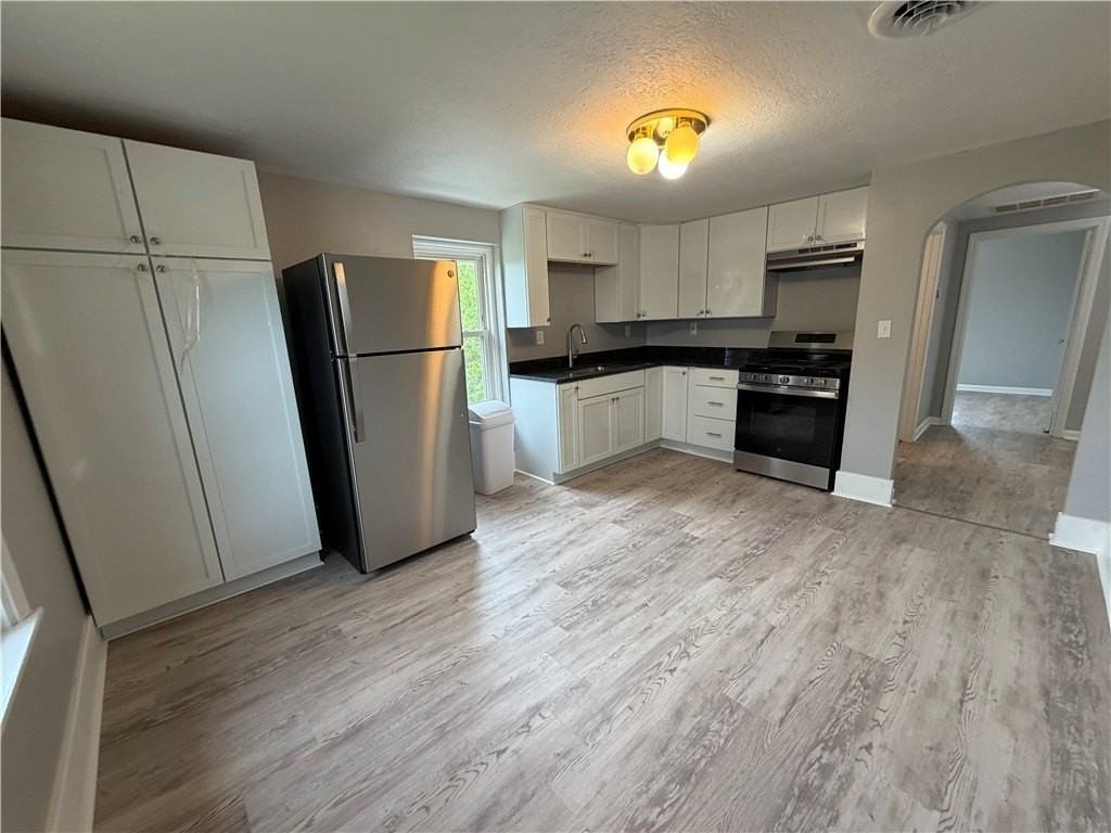 3224 Brodhead Rd #2 - Photo 3 of 15