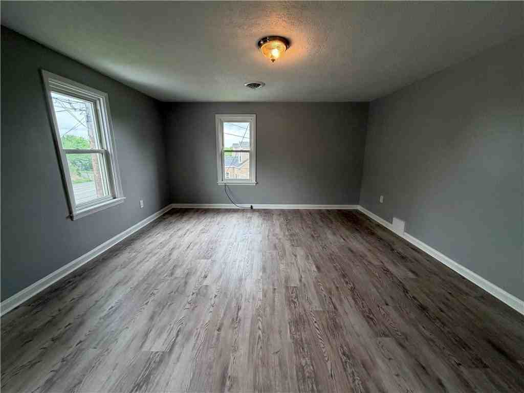 3224 Brodhead Rd #2 - Photo 7 of 15