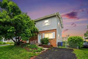 featured image of 415 Aspen St #1