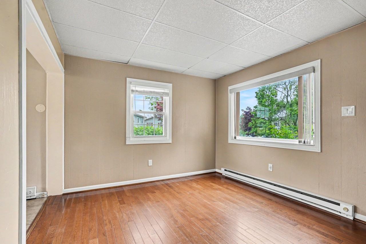 415 Aspen St #1 - Photo 2 of 10