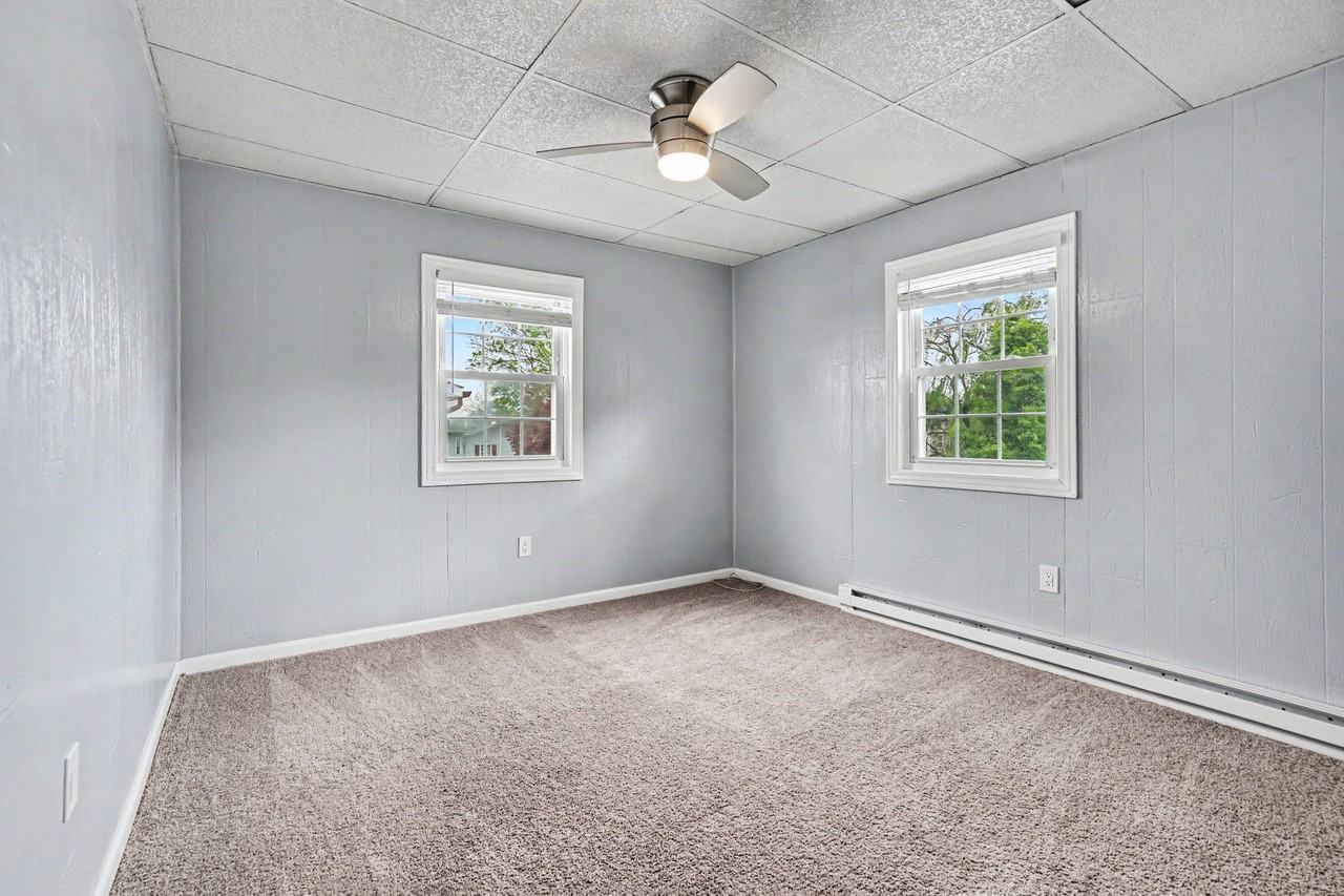 415 Aspen St #1 - Photo 5 of 10