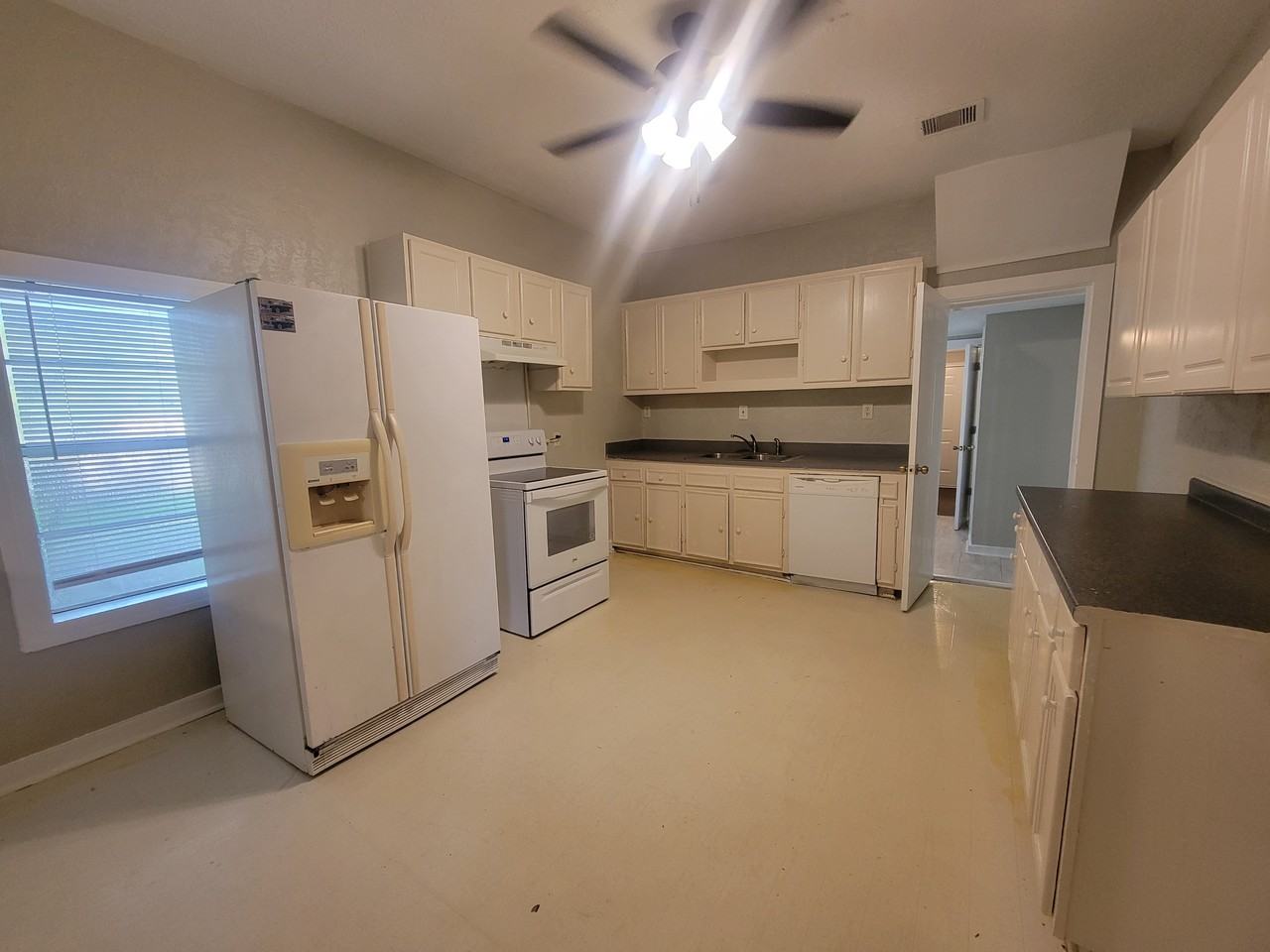 2526 3rd 1/2 Ave N #SF - Photo 3 of 30