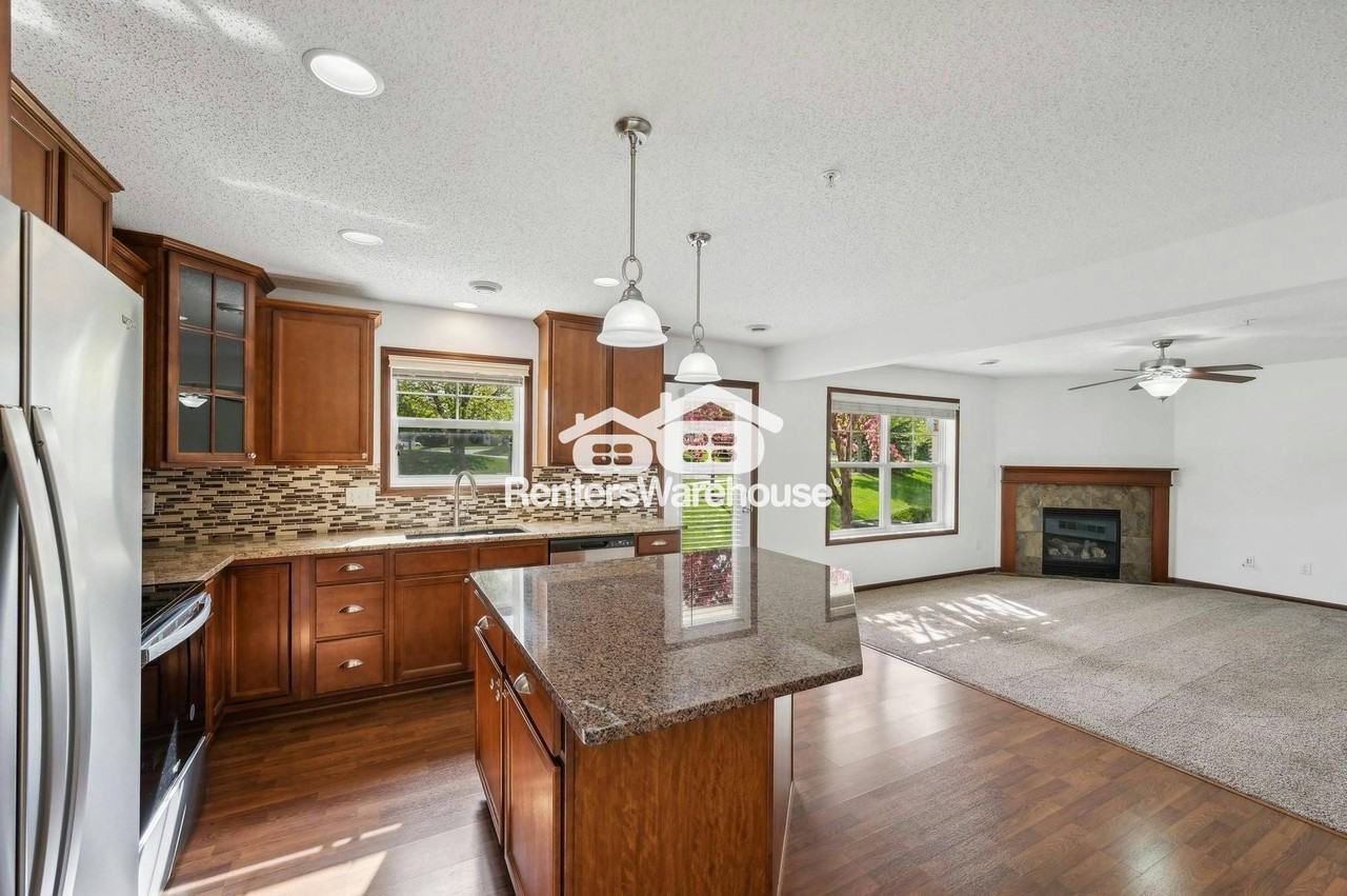 15610 60th Ave N - Photo 7 of 25