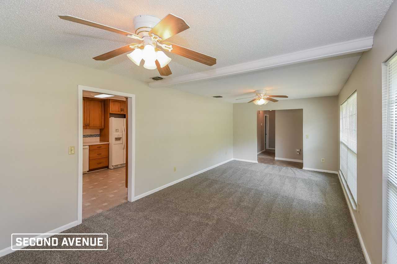 1512 Rebecca Dr - Photo 4 of 18