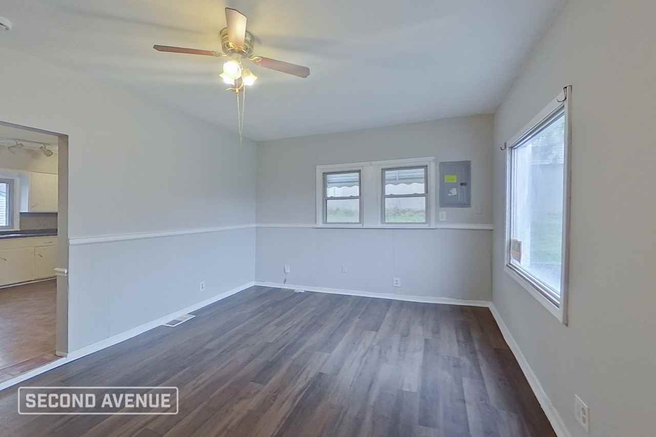 1635 Bronson Rd - Photo 2 of 20
