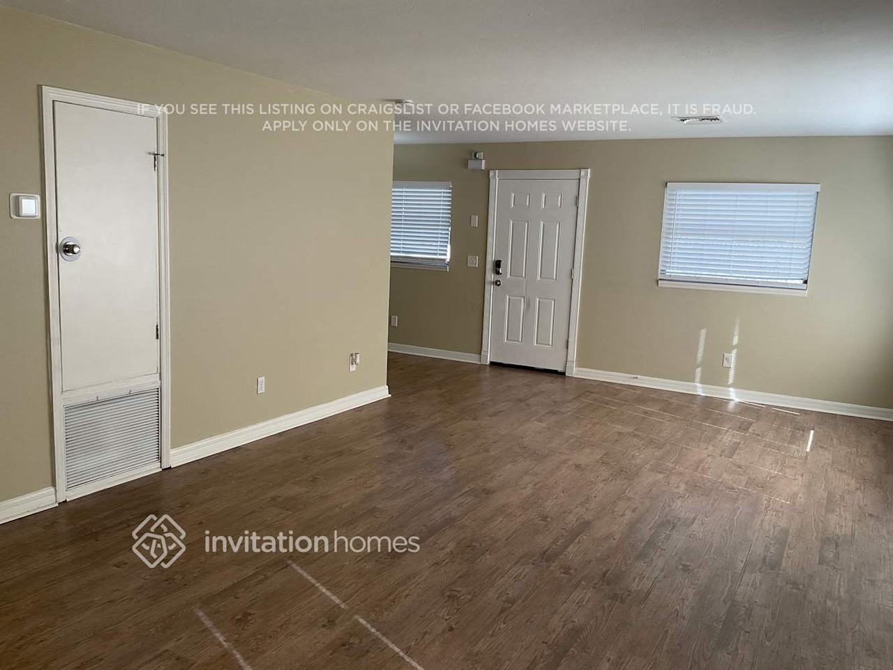 404 Edwin St - Photo 3 of 18