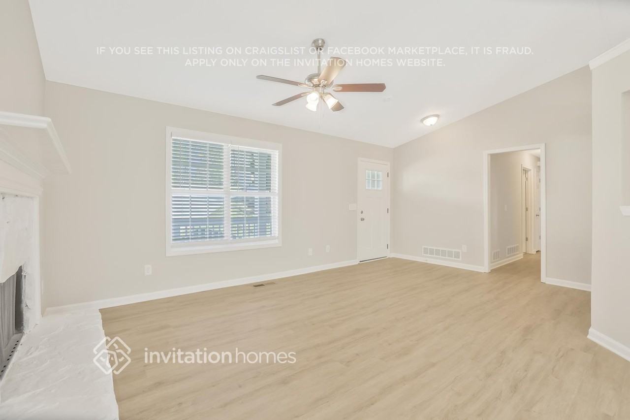 387 Tuscany Trce - Photo 3 of 19
