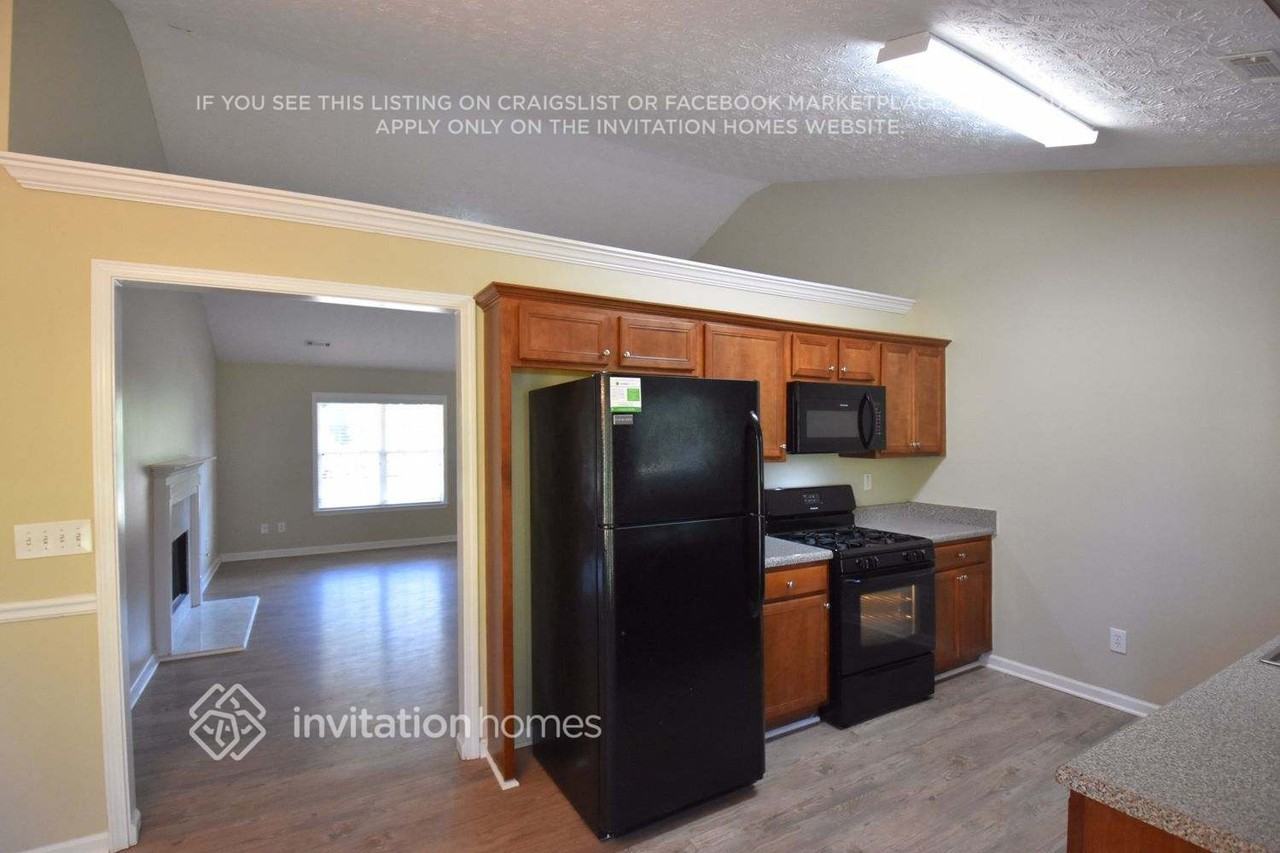 160 Windpher Rdg - Photo 4 of 12