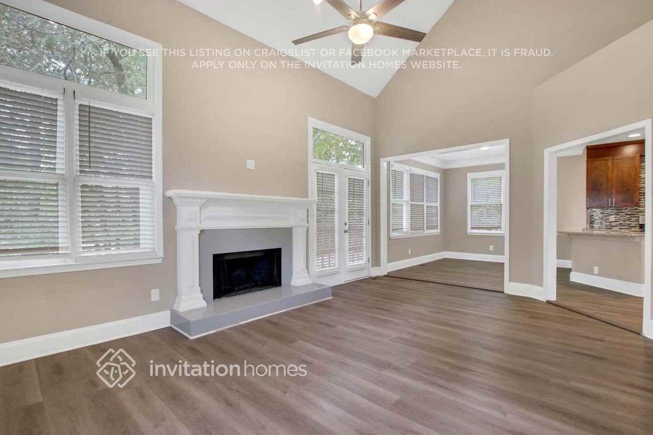 2719 Mccoy Ave - Photo 4 of 16