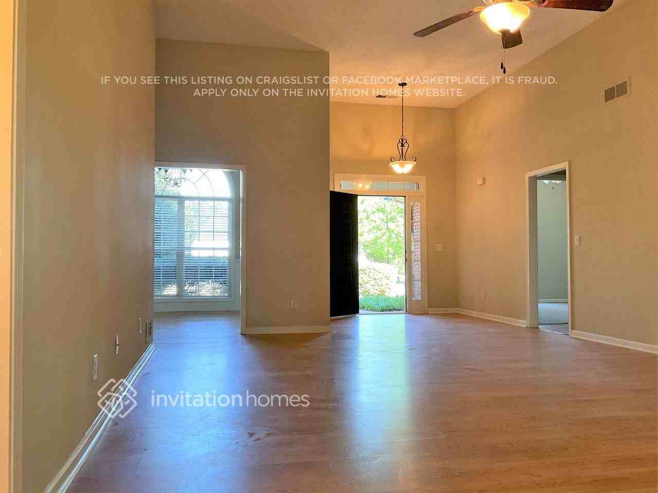 315 Meadow Gate Ct - Photo 2 of 13