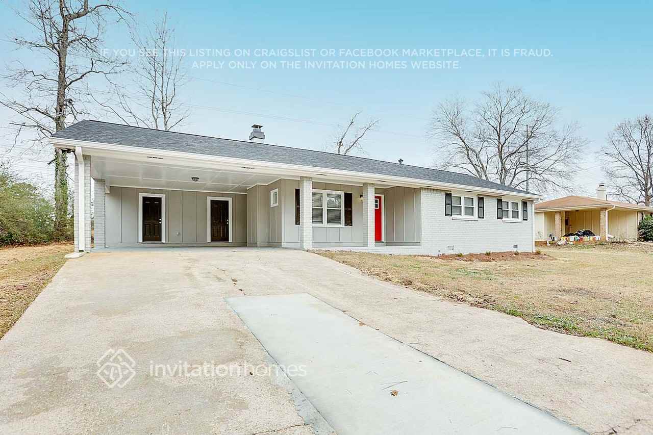 6647 Forestdale Ln - Photo 2 of 26