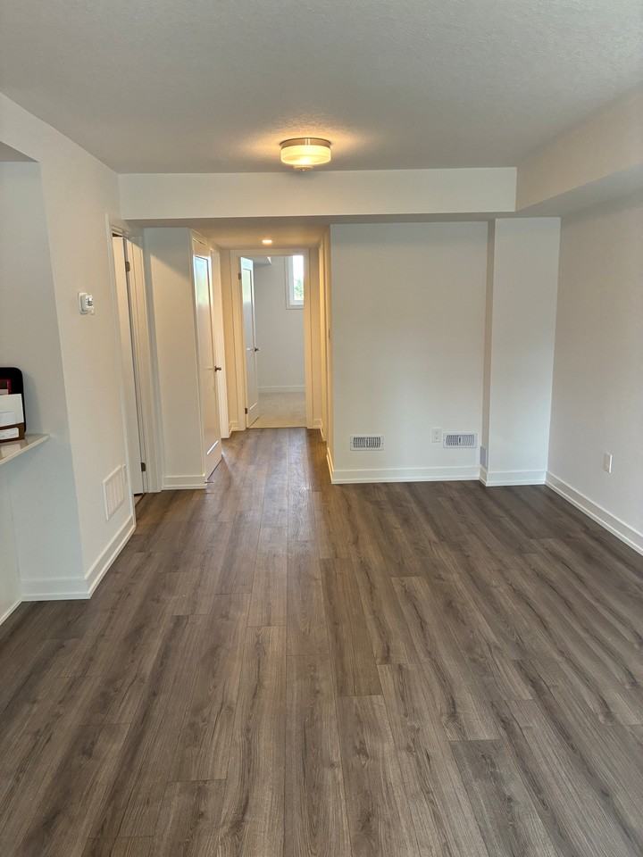 940 Saint David Street North 45 - Photo 3 of 16