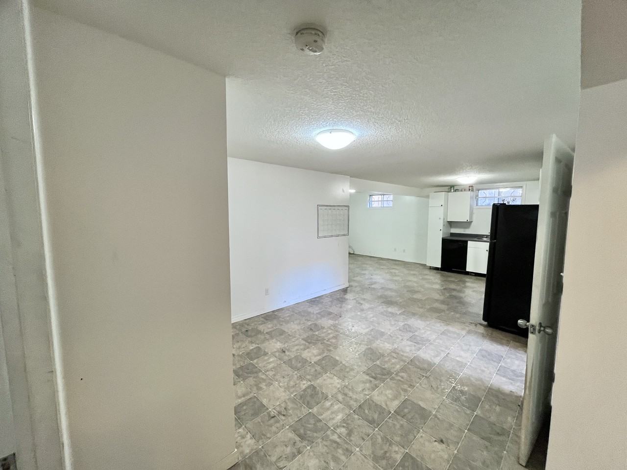 12915 69 St Nw - Photo 5 of 19