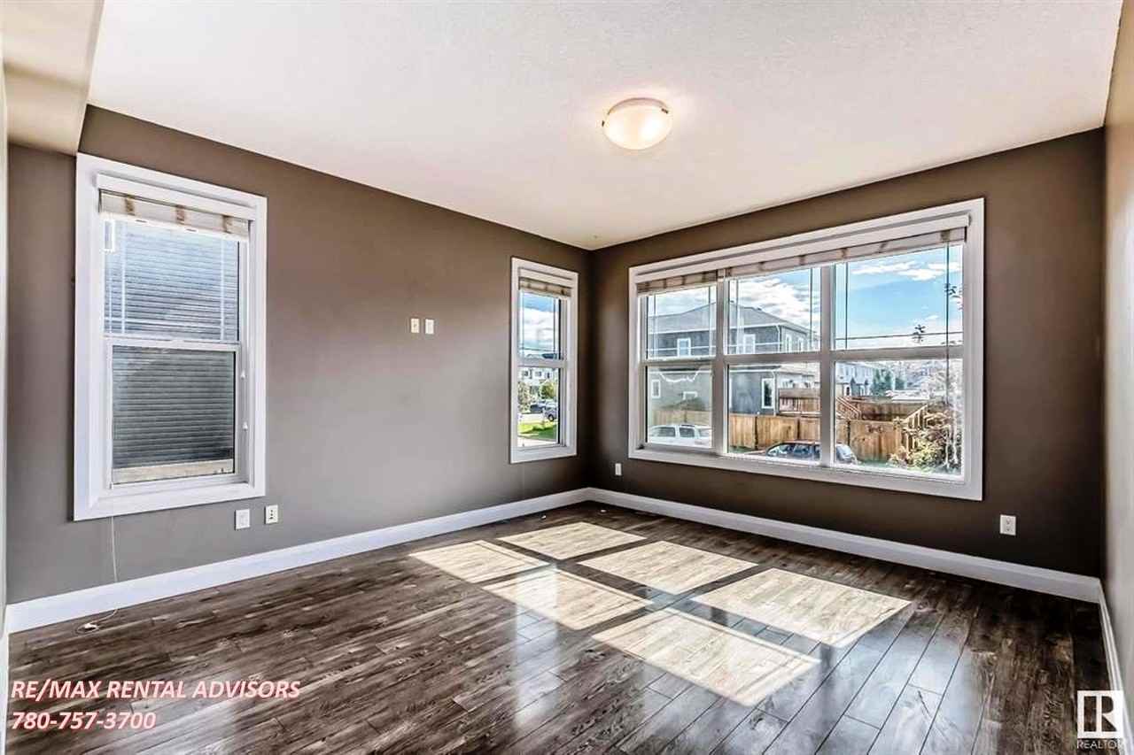 UPPER 73 Hudson Cove - Photo 6 of 17