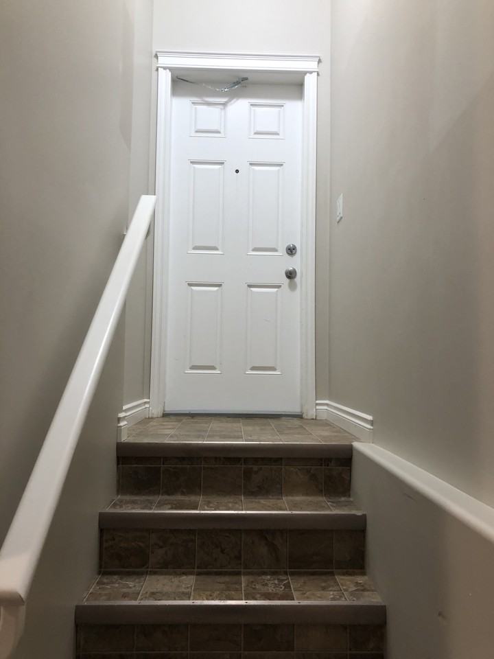 2 Bedroom | 1 Bathroom | B - Photo 4 of 19