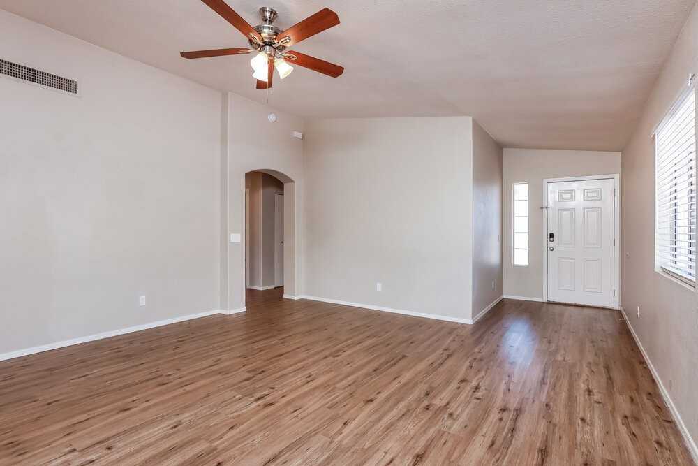 9009 E Kinross Dr - Photo 5 of 16
