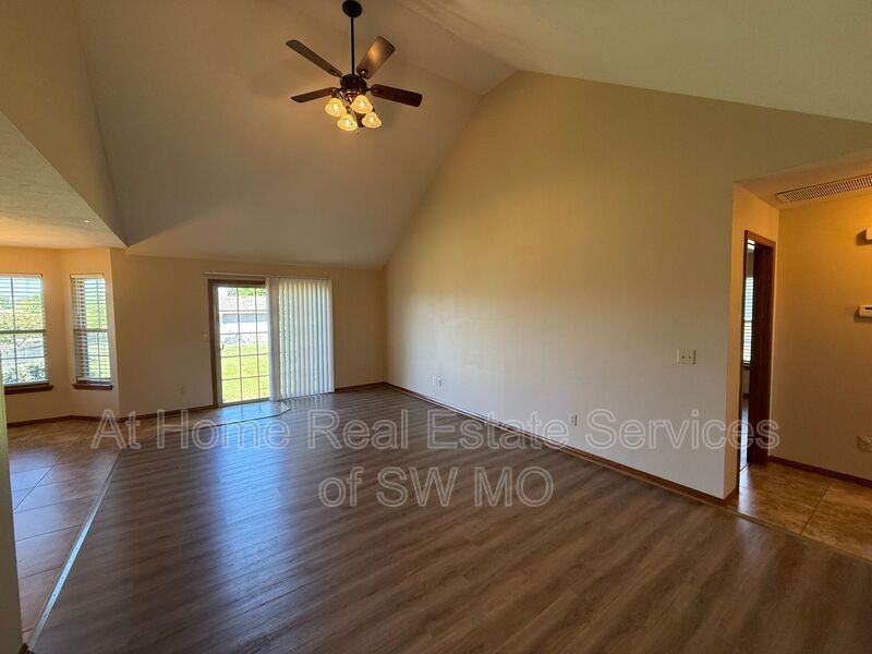 1815 N Chandler Rd - Photo 2 of 12